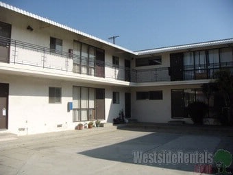Primary Photo - 1661 College View Dr