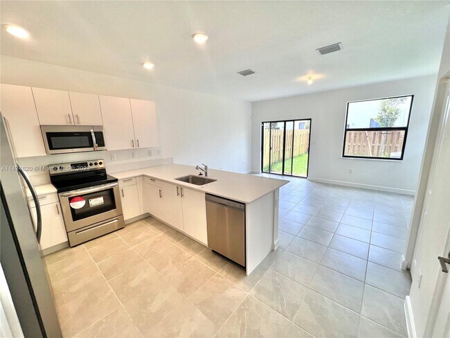Building Photo - 23458 SW 127th Pl