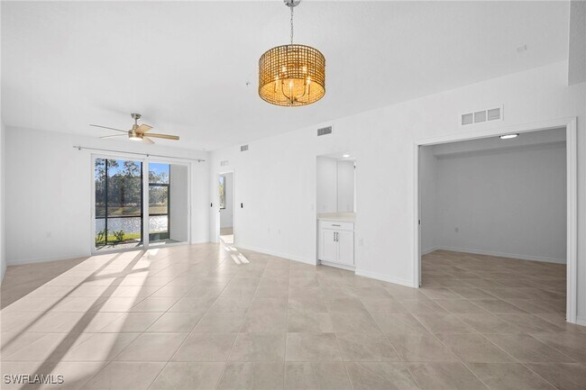 Foto del edificio - 15155 Bluffton Ln