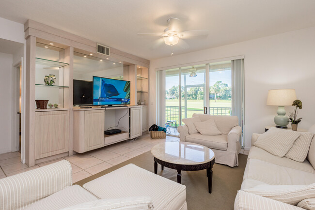 Foto del edificio - 501 Muirfield Ct