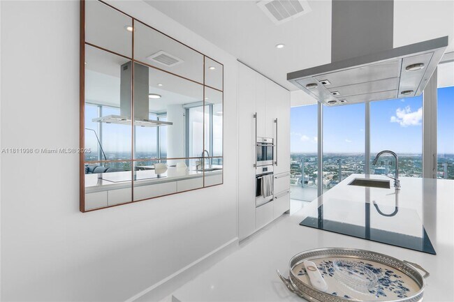 Foto del edificio - 700 NE 26th Terrace