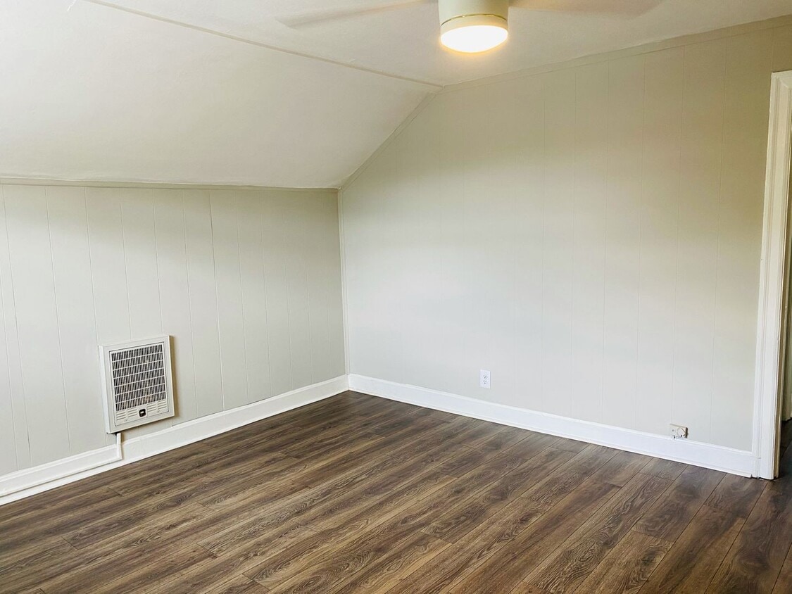 Building Photo - *Coming Soon*  301 Antioch Pk. Unit B Nash...
