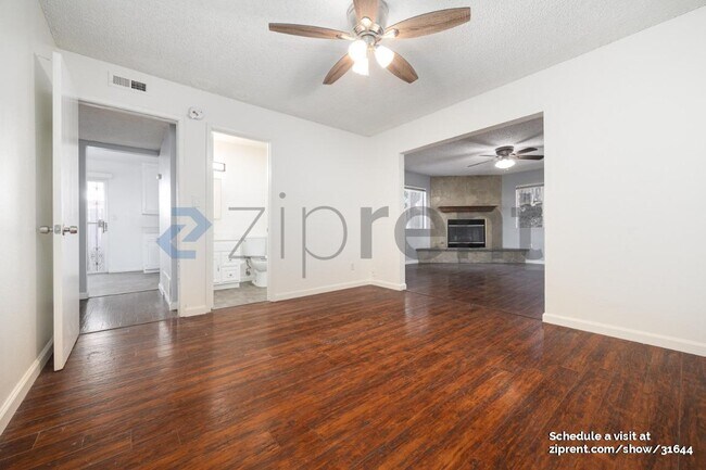 Foto del edificio - 15 Connoley Cir