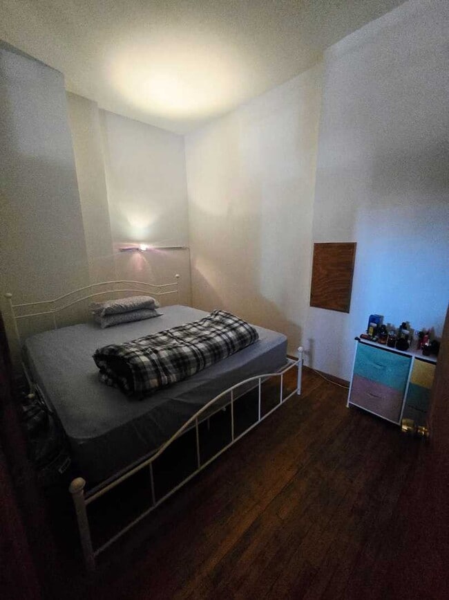 Foto del edificio - 1014 E Prairie Ave