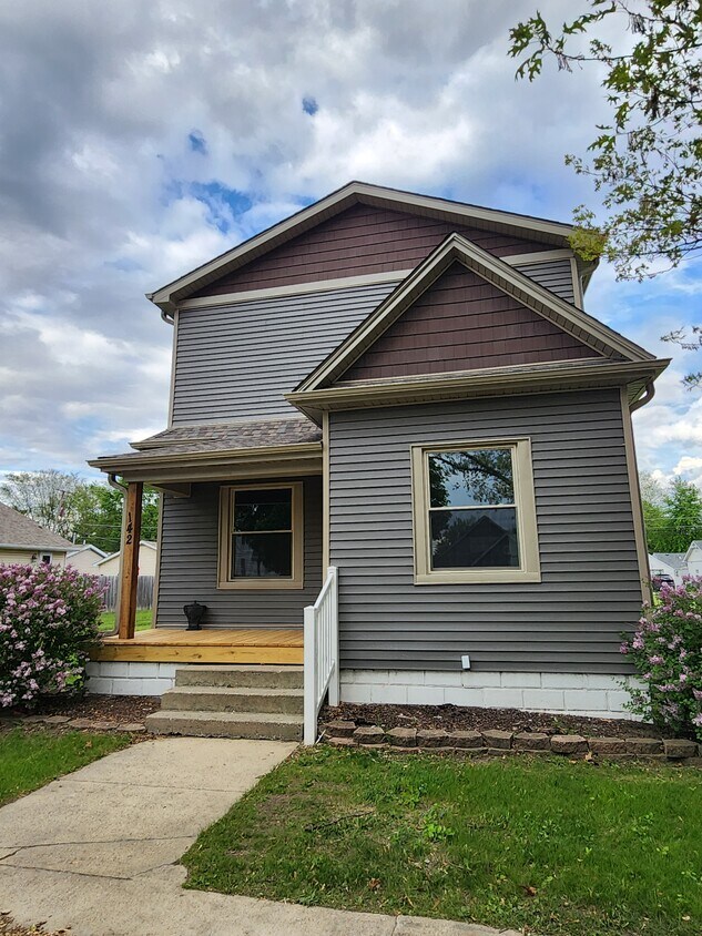 Primary Photo - 142 N Fulton Ave