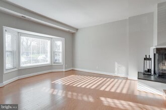 Building Photo - 5312 Anchor Ct