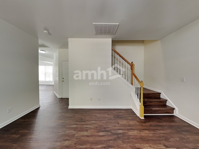 Building Photo - 157 Autry Avenue
