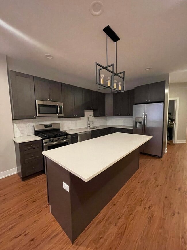 Foto del edificio - 215 S Hamilton Ave