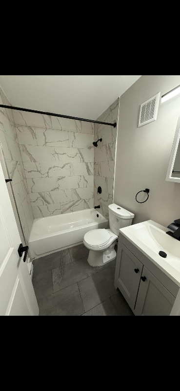 Building Photo - 319 Columbia Ave