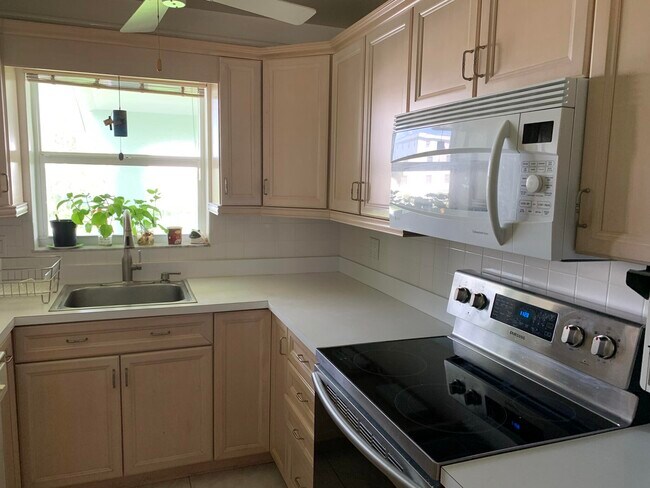 Foto del edificio - 2561 S Ocean Blvd