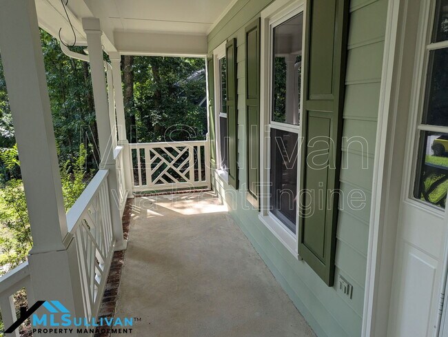 Foto del edificio - 5408 Ravenswood Pl