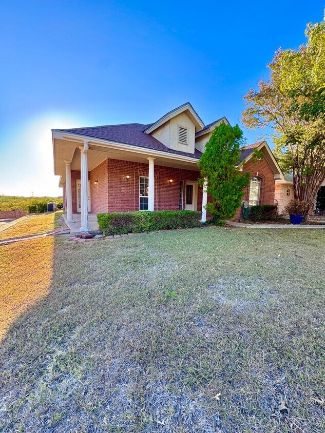 Foto principal - NOW AVAILABLE - Beautiful Patio Home in Southridge!!