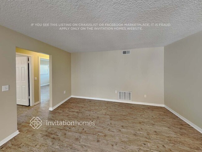 Foto del edificio - 8140 Caraway Dr