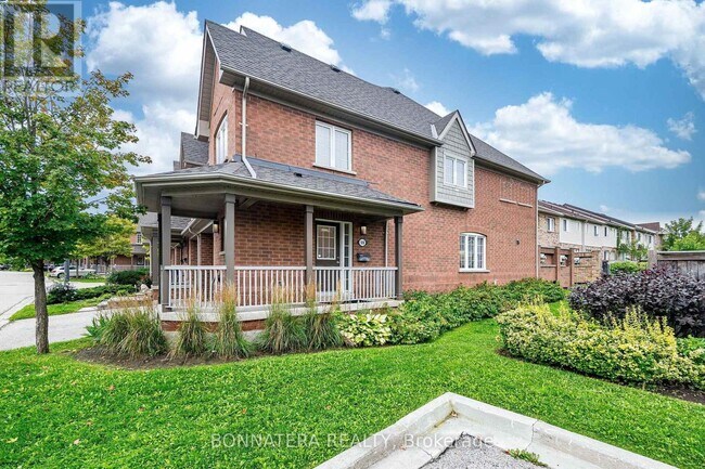 Photo du bâtiment - 5255 Palmetto Pl