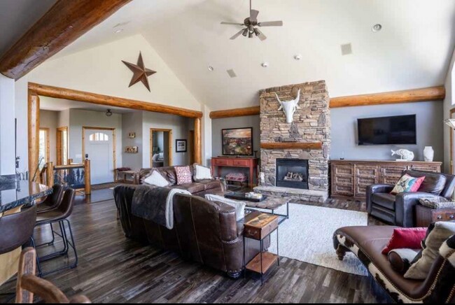 Foto del edificio - 710 Birch Point Dr