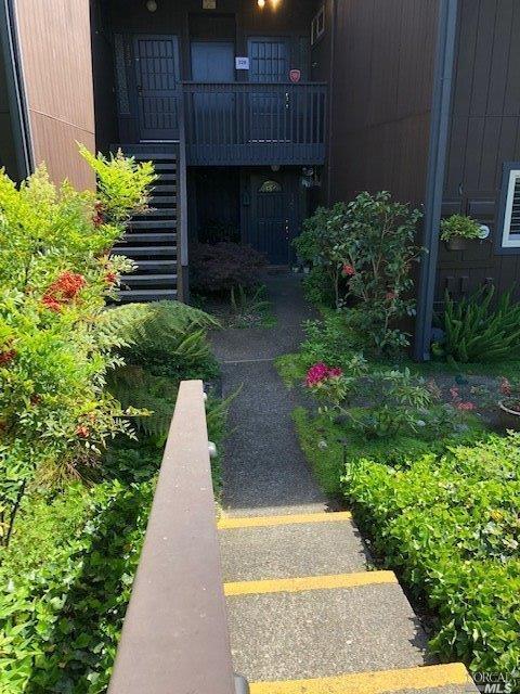 Foto principal - 330 Los Alamos Rd
