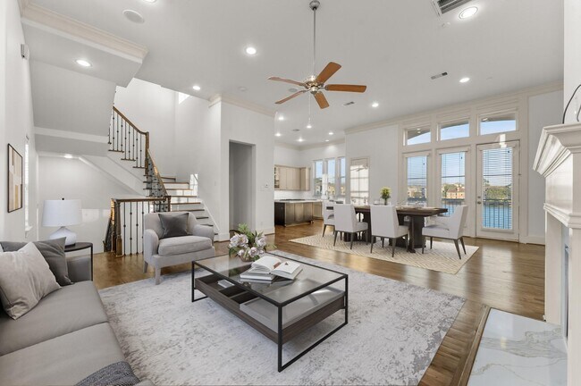 Foto del edificio - 2202 Lakeshore Edge Dr