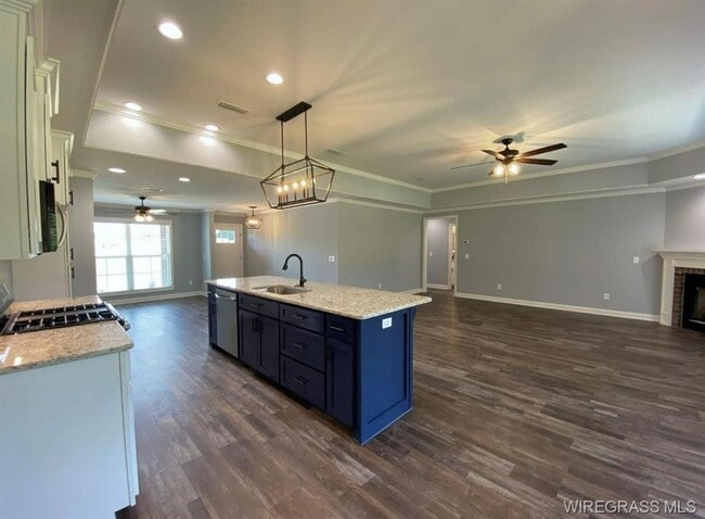 Building Photo - Available March!