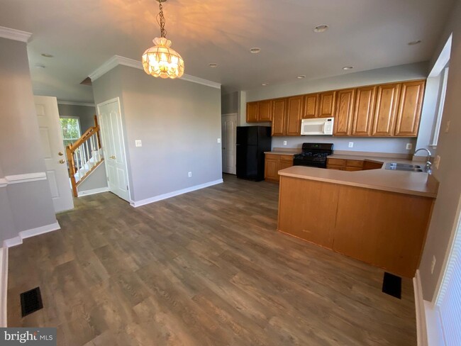 Building Photo - 15349 Bronco Way