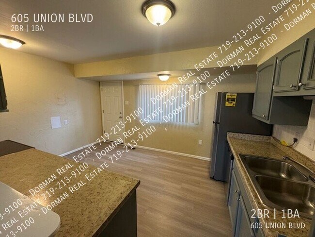 Foto del edificio - 605 S Union Blvd