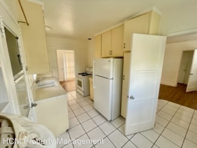 Building Photo - 2 br, 1 bath House - 2146 W. 78th Place