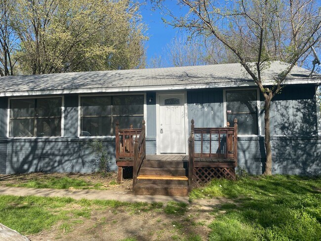 Foto del edificio - Beautiful Newly Remodeled Affordable Housi...