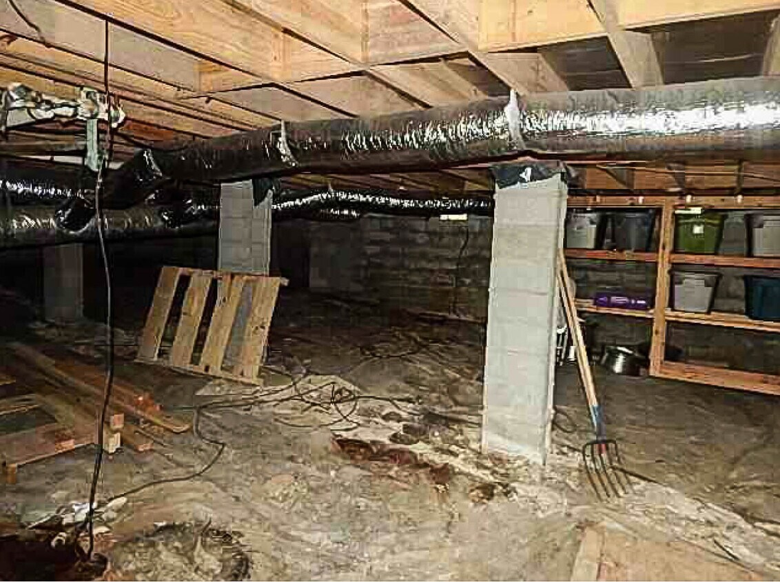 Crawl space used for storage - 101 Evergreen Circle