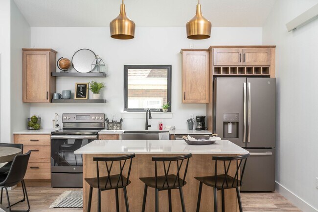 Building Photo - Tiny Home in Cedar Falls