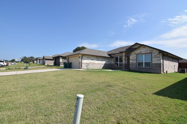 Building Photo - 2557 Belle Hubbard Trl