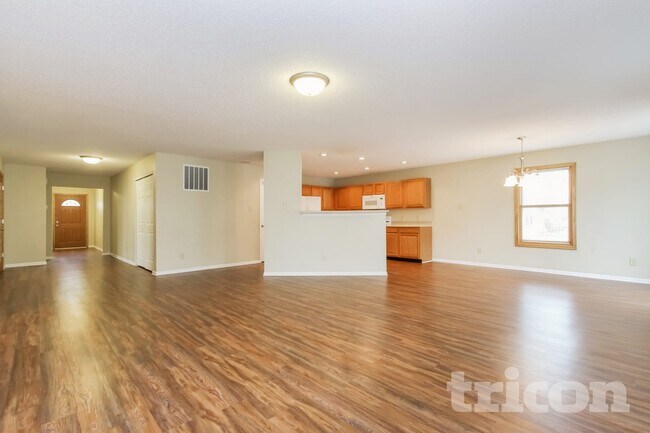 Building Photo - 8243 Firefly Way