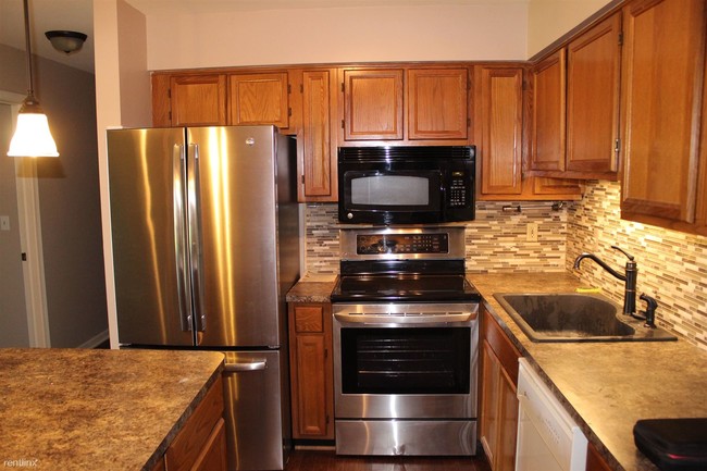 Building Photo - 2 br, 2 bath Condo - 15542 Ashley Ct