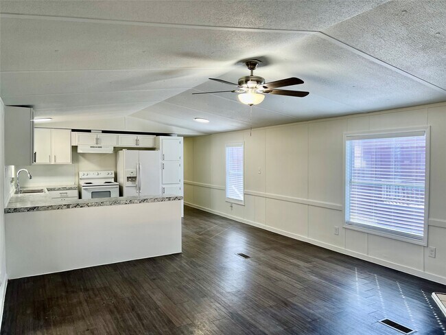 Foto del edificio - 20517 N Navasota St