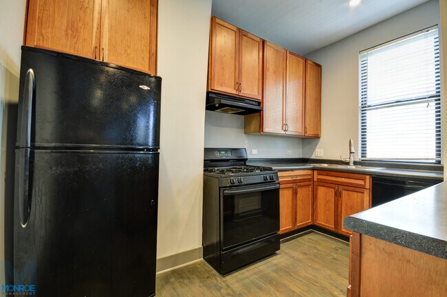 Foto del edificio - 1659 W. 21st St. / 2109 S. Paulina St.