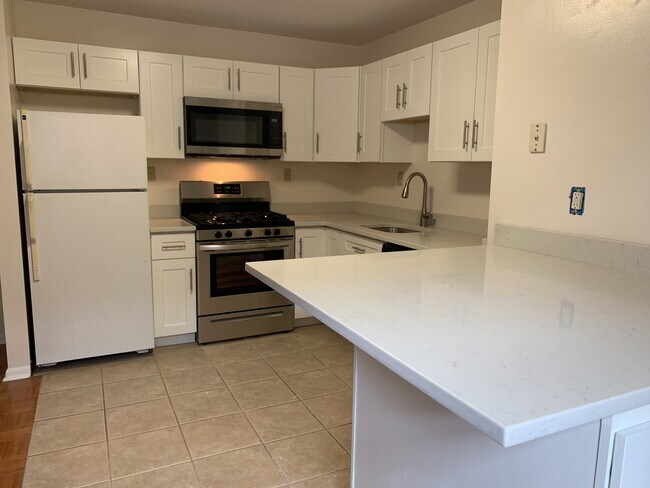 Foto del edificio - 1748 Jancey St