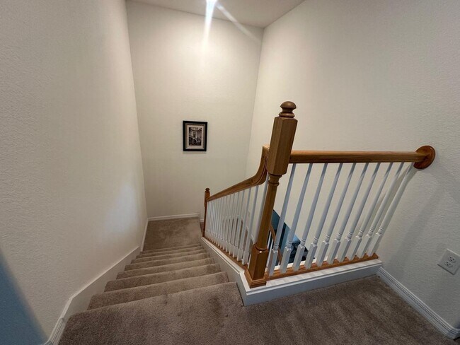 Foto del edificio - Beautiful New 4 Bedroom Home