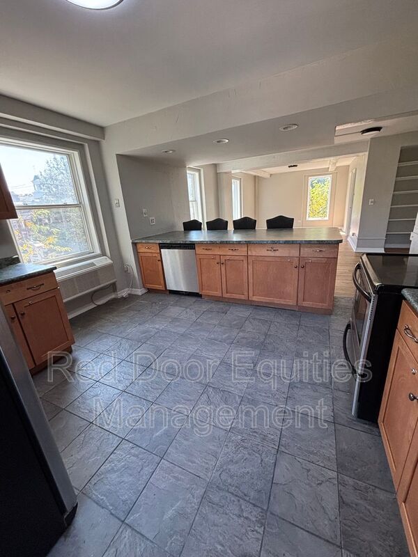 Foto del edificio - 123 N Broad St