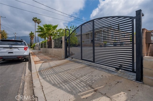 Primary Photo - 10404 Jardine Ave