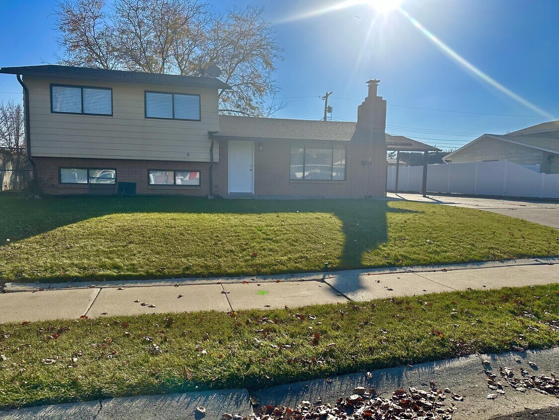 1869 Bowling Ave, Salt Lake City, UT 84129 House Rental in Salt Lake City, UT