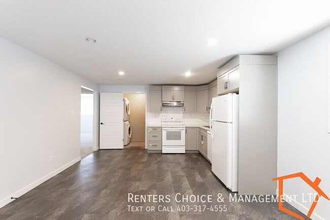 Building Photo - 2 bedroom Basement Suite, IMPROVED PRICE, Assigned Parking,