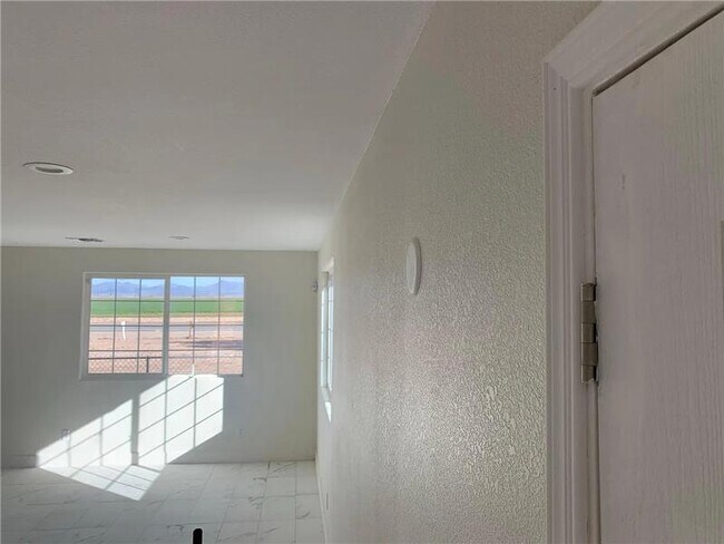 Foto del edificio - 23911 S Neighbours Blvd