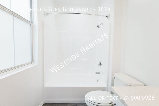 Foto del edificio - 2245 S Beverly Glen Blvd