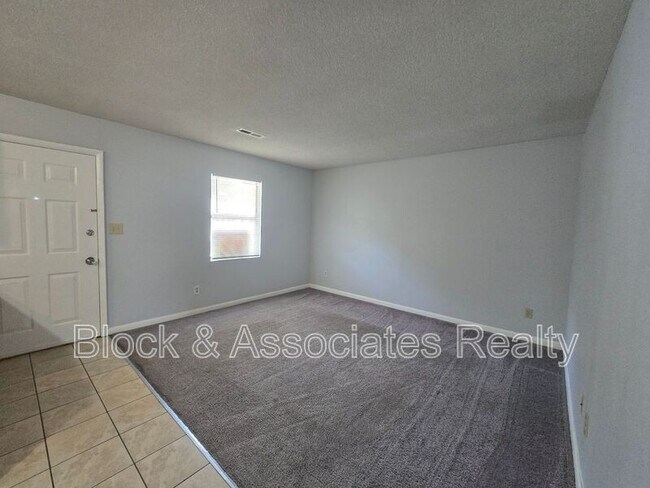Foto del edificio - 2708 Ingram Rd