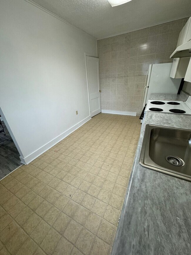 Foto del edificio - 3738 W 12th St