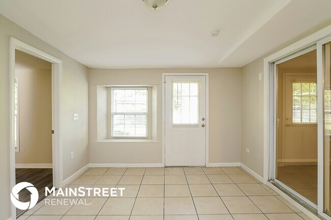 Building Photo - 3031 Dillman Dr