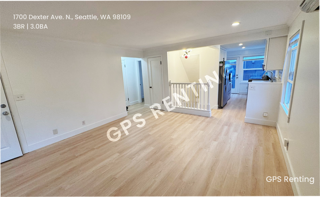 Foto del edificio - 1700 Dexter Ave N