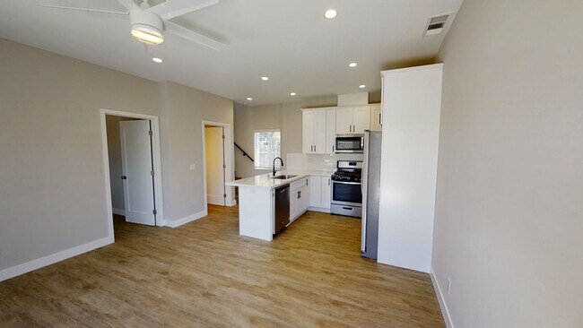 Foto del edificio - 5608/5610 Dorothy WAY
