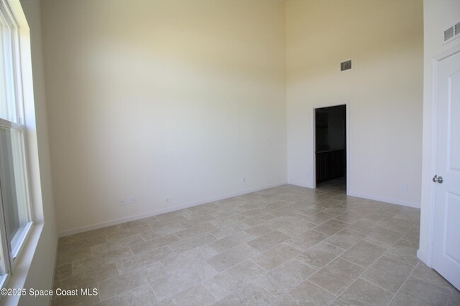 Building Photo - 77 Montecito Dr