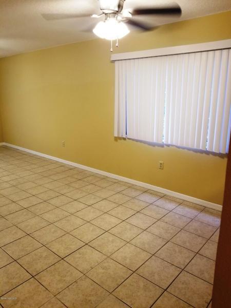 Building Photo - 2280-2286 Fox Hollow Dr.