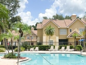 Building Photo - 852 Grand Regency Pointe