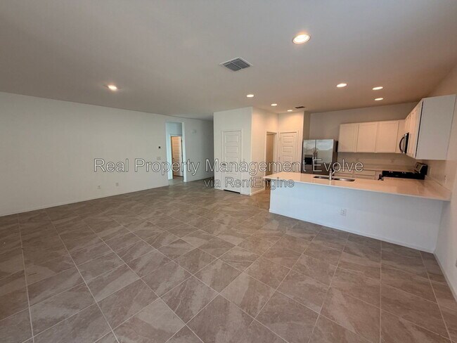 Foto del edificio - 14955 W Hackamore Dr